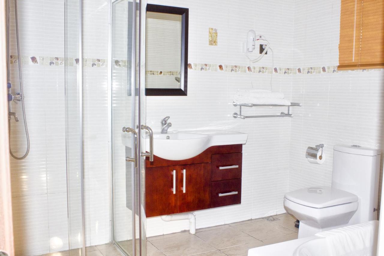 Icon Hotel Chingola Ruang foto